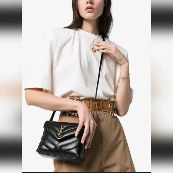 SOLD!! YSL Saint Laurent TOY LOULOU BAG LEATHER with gold hardware. - Picture 7 of 7